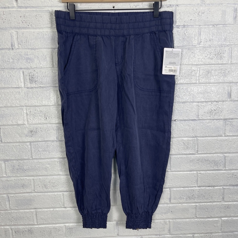 Athleta Benicia Capri Pants Blue Stretch Womens Size 10 Crop Travel Minimalist